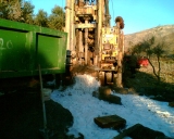 Γεώτρηση βάθους 280 m με παροχή 100 m³ / h